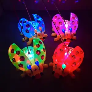 2023 New Arrival đầy màu sắc bền đồ chơi cho trẻ em điện LED Ladybug đồ chơi với âm nhạc Traction Flash Đồ chơi bán buôn