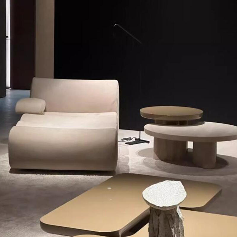 Single-seat model with armrests (95*97*65cm)