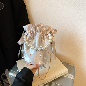 Bolso de mano tipo cubo con diseño exclusivo y correa de hombro/cruzada para mujer - Product Image 6