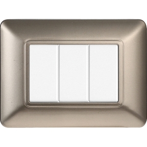 Juego de 3 Placas de Enchufe de Pared de Plástico Gloca 3P con Acabado de Titanio para Uso Residencial - Product Image 4