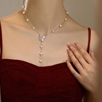 Collier Papillon Étoilé avec Pendentif Demi-Zircon Demi-Coquillage Naturel, Perle d'Eau Douce Naturelle 5-6mm, Chaîne Réglable, Bijou Tendance