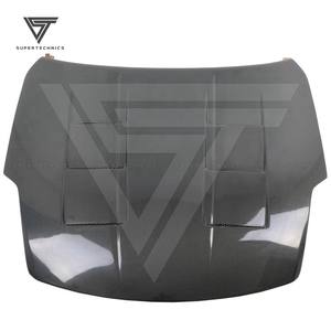 日産350zZ332003-2005用のスーパーテクニクススタイルカーボンファイバーフード - Product Image 1