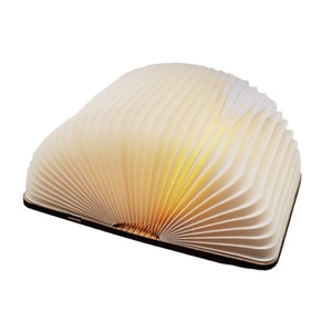 <span class=keywords><strong>Lampada</strong></span> LED a Forma di <span class=keywords><strong>Libro</strong></span> Pieghevole con 7 Colori, Copertina in Legno, Ricaricabile, per Uso in Camera <span class=keywords><strong>da</strong></span> Letto - Product Image 1