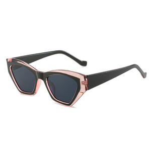 Gafas de Sol de Moda 2022 con Diseño de Ojo de Gato para Mujer, Ligeras, con Marco de PC de Aro Completo, Lentes Acrílicas con Gradiente de Color y Protección UV400 - Product Image 3