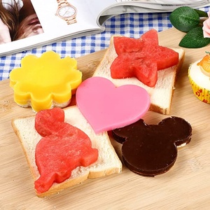 Sandwich <b>Cutter</b> and Sealer Press Mold for Kids <b>Bread</b> Pancake Maker DIY Cookie <b>Cutter</b> - Product Image 3