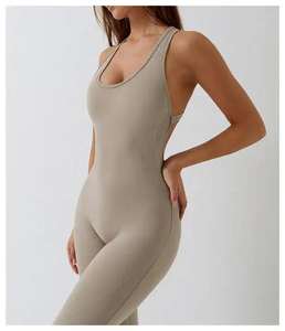 Rib Yoga Jumpsuits One Piece Mujer Chándal Yoga Set Entrenamiento Sin mangas Ropa deportiva Gimnasio Conjunto Ropa de entrenamiento para mujer - Product Image 3