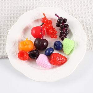 Mini cabochons en résine en forme <span class=keywords><strong>de</strong></span> fruits, <span class=keywords><strong>perles</strong></span> <span class=keywords><strong>de</strong></span> fruits artificiels assorties, cerises, fraises, oranges simulées pour la décoration artisanale DIY - Product Image 4