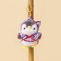 En gros, Mini Pingouin en Peluche Mignon avec Bavoir, Pendentif Porte-clés, Figurine de Dessin Animé, Jouet Doux pour Cadeau Promotionnel