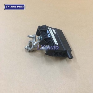 A0009061505 0009061505 Unidad de Fusibles con Abrazadera para Bandeja de Batería para <span class=keywords><strong>Mercedes</strong></span> <span class=keywords><strong>Benz</strong></span> Clase C W205 - Product Image 2