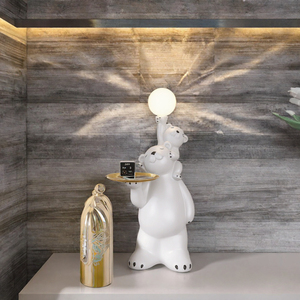 Statue d'ours nordique en résine, ornement de sol, sculpture animale avec plateau et lampe lune pour salon, porche, décoration cadeau - Product Image 3