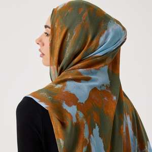 ฮิญาบพิมพ์ลายสำหรับผู้หญิงมุสลิมแบบเรียบร้อย คุณภาพสูง ปี 2026 พร้อมโลโก้สั่งทำพิเศษ - Product Image 1