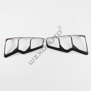Cubierta de Luz Trasera Negra Mate de Fibra de Carbono para DMAX - Product Image 5