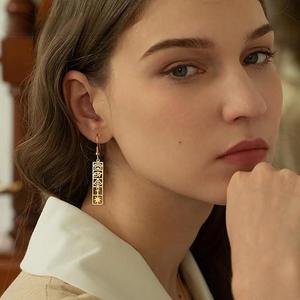 Boucles <span class=keywords><strong>d</strong></span>'oreilles spirituelles FY en acier inoxydable creux rectangulaire <span class=keywords><strong>croix</strong></span> égyptienne oeil <span class=keywords><strong>d</strong></span>'<span class=keywords><strong>horus</strong></span> Ankh pyramide amulette pendentif Huggie boucle <span class=keywords><strong>d</strong></span>'oreille - Product Image 4
