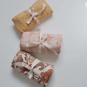 70% 竹 + 30% オーガニックコットンモスリン織り通気性充填防止GOTS認証カスタマイズ可能な赤ちゃんおくるみブランケット - Product Image 3