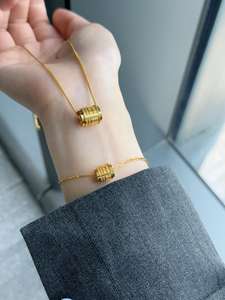 Nuevo Collar con Letras Doradas de Estilo Antiguo 2025 para Mujer, Diseño Minoritario de Lujo Ligero, Combinable con Todo, Regalo Ideal - Product Image 5