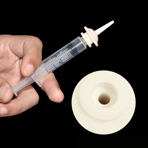 Jeringa de silicona ecológica e impermeable para alimentación de mascotas, con tetina, para cachorros y gatitos recién nacidos, inyector de líquidos y patrón sólido. - Product Image 6