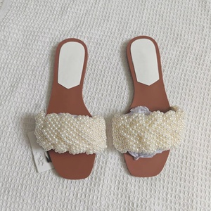 Nuovi <span class=keywords><strong>Sandali</strong></span> Estivi da <span class=keywords><strong>Donna</strong></span> con Perle Artificiali, Punta Quadrata alla <span class=keywords><strong>Moda</strong></span> e Cinturino Singolo, Suola Piatta - Product Image 2