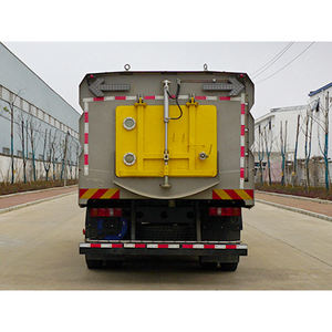 Camión de limpieza y barredora Sinotruk Howo, camión de lavado de barrido de calle multifuncional - Product Image 6