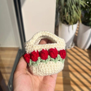 Sac panier à fleurs en crochet fait main, mini design floral, artisanat en fil, cadeau décoratif, étui à écouteurs mignon en coton fait main au crochet - Product Image 2