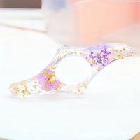 Nouveau marque-page créatif en forme de pouce avec fleur artificielle séchée, en résine exquise, idéal pour la lecture, parfait comme cadeau.