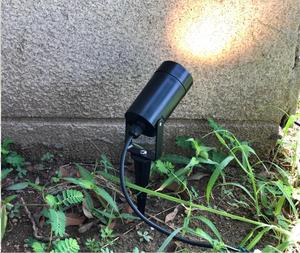 Lampe de <span class=keywords><strong>jardin</strong></span> extérieure S1603, projecteur en plastique, ampoule <span class=keywords><strong>GU10</strong></span> LED, indice de protection IP44, design détachable, garantie de 3 ans pour patio et allée - Product Image 2