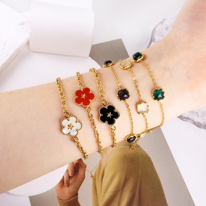 Pulsera de Moda Impermeable al por Mayor de Acero Inoxidable con Baño de Oro de 18K, Corazón, Circonita, Perla y Mariposa para Mujer - Product Image 2