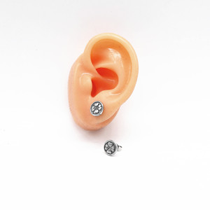 yunnique Fashion <b>Stud</b> Earrings Tibetan <b>Silver</b> Four Leaf Clover Design For Men And Women 2020 New Arrival - Product Image 4