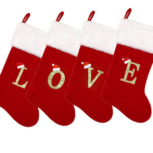Calcetines Navideños Rojos Ecológicos de Alta Gama con Color Personalizado, Bolsa de Regalo con las 26 Letras del Alfabeto, Artículos Promocionales para Fiestas Navideñas - Product Image 3