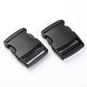 Hebilla de Plástico de Liberación Lateral Jiuyuan, Negra, Resistente, para Bolsas, Primavera 2023 - Product Image 3