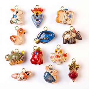 Ceci est un <span class=keywords><strong>pendentif</strong></span> populaire abstrait représentant un animal marin, inspiré du Moyen-Orient et d'Indonésie, avec des yeux de poisson moches, des yeux de lapin et des yeux de hibou. charme - Product Image 1