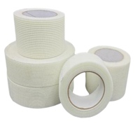 Ruban de maillage tissé en sergé de fibre de verre sans alcali, résistant à la chaleur 600°C, pour plafonds en plaques de plâtre et aménagements intérieurs sécurisés