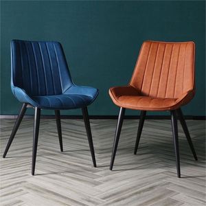 Silla de Comedor Nórdica Negra de Estilo <span class=keywords><strong>Italiano</strong></span> Moderno y Lujoso para Restaurante, Cocina, Comedor, Muebles para el Hogar, Sillas de Comedor de Cuero con Patas de Metal - Product Image 1
