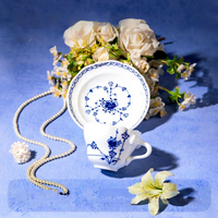 Ensemble tasse et soucoupe à café en porcelaine blanche haute température de Jingdezhen - Design floral minimaliste nordique, sensation de luxe léger et premium