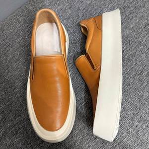Zapatillas Deportivas de Plataforma con Suela de Goma para Hombre y Mujer, Estilo Casual Minimalista, Cómodas, Hechas a Mano, de Gamuza Color Bronceado - Product Image 3