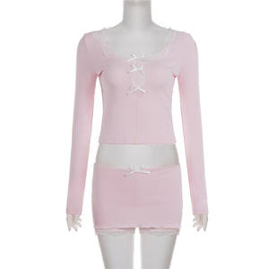 طقم نسائي من قطعتين بتصميم Y2K: بلوزة ملونة بتطريز دانتيل وفيونكة مع تنورة ضيقة وشورت، ملابس كاجوال للشارع - Product Image 4