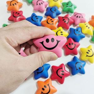 Juguete Antiestrés de Espuma de Poliuretano Personalizado con Diseño de Cara Sonriente, Bola de Descompresión Divertida y Relajante con Diseño de Estrella Suave para Niños - Product Image 3