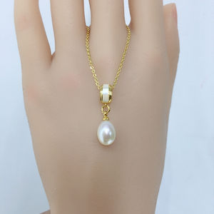 Ensemble de bijoux collier et boucles d'oreilles en perles d'eau douce naturelles en forme de goutte d'eau tendance plaqué or pour anniversaire - Product Image 6