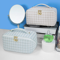 Sac de maquillage portable en cuir PU rose imperméable personnalisé avec étiquette privée 2023, pochette de voyage, organiseur de maquillage