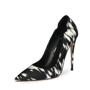 Chaussures en cuir pour femmes à talons hauts et fins en tissu de soie, grande taille 47, à bout pointu, pour le bureau, le travail et les rendez-vous - Product Image 4