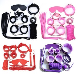 Set de Bondage SM <span class=keywords><strong>BDSM</strong></span> de 7 Piezas de Cuero y Peluche para Adultos, con Antifaz, <span class=keywords><strong>Mordaza</strong></span> de Bola, Cuerda BD5M, Látigo, Arnés y Kit de Restricción, Juguete Sexual Divertido - Product Image 1