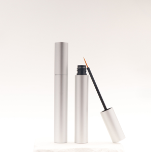 Paquete de maquillaje de lujo Botella de delineador de ojos líquido de 5ml Contenedor mate personalizado Tubo delineador de ojos Sin logotipo - Product Image 1