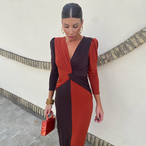 Vestido Maxi con Bloques de Color y Cuello en V, Diseño Anudado, Ajuste Delgado, Manga Larga, para Eventos Nocturnos - Product Image 1