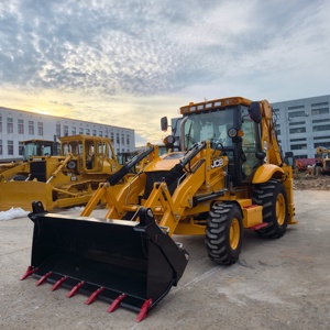 รถแบคโฮล JCB 3CX สภาพใหม่เอี่ยม เครื่องยนต์ทรงพลัง เครื่องจักรสำหรับงานหนัก ยางอเนกประสงค์ทนทาน มีสินค้าในสต็อก - Product Image 6