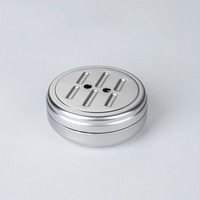 Boîte à savon en aluminium avec couche d'égouttage portable de voyage ronde 77*32mm avec logo personnalisé emballage avec trous d'eau drainants