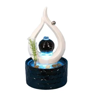 Criativo Pequeno Led Luz Decorativa Desktop Fiber Glass Water Fountain Floating Water Fountain para Garden Pool Landscape Brunnen