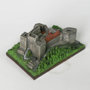 Modellino in Resina di Citadelle Laferriere Dipinto a Mano, Souvenir della Fortezza Haitiana - Product Image 5