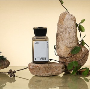 Difusor de Aroma de Madera para el Hogar, con Aroma Duradero, Aceite de Fragancia Inofensivo para Mujeres Embarazadas y Niños, Difusor de Aroma en Botella de Vidrio - Product Image 4