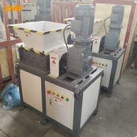 Venta caliente Mini trituradora de metal con trituradora de chatarra de doble eje con componente de caja de cambios esencial