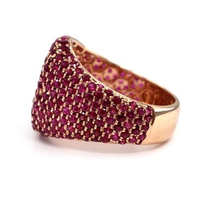 Bague de mariage large en or blanc 18 carats avec rubis, fabriquée en Chine, pour homme et femme, idéale pour les occasions spéciales - Product Image 3