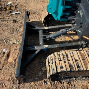 Mini-excavatrice sur chenilles d'occasion Kobelco SK35SR, Kobelco d'origine du Japon, 3,5 tonnes, bon état, faible nombre d'heures de fonctionnement. - Product Image 6